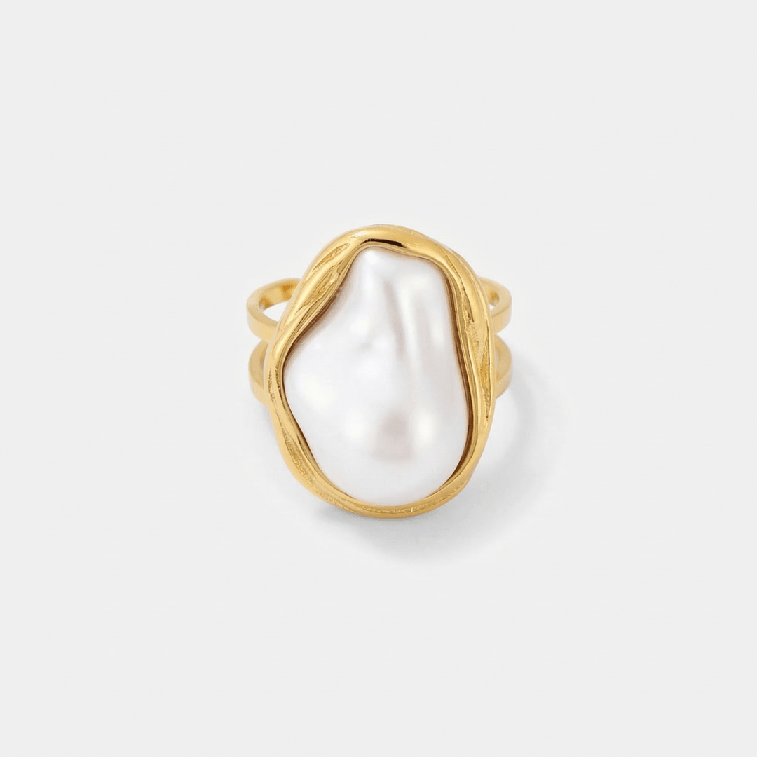 Nuora Pearl Ring