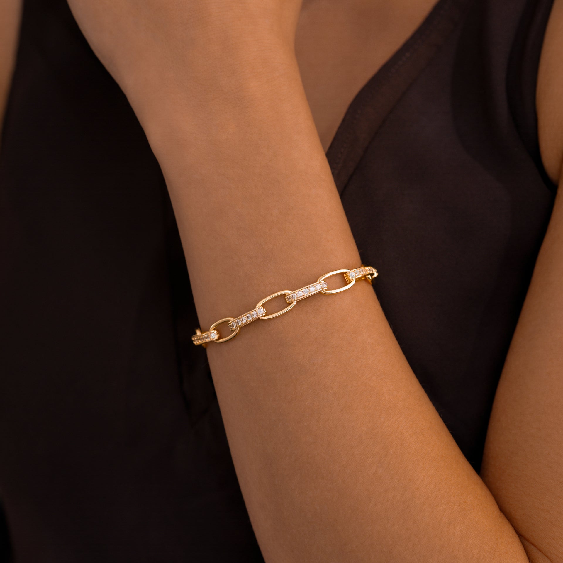 Interlinked Diamond Paperclip Bracelet